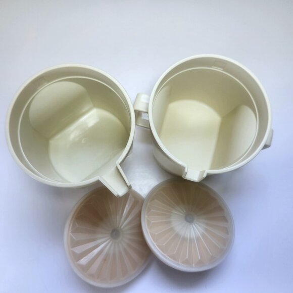 Tupperware Creamer Sugar Bowl Set Matching Almond Harvest Gold Push Button Lids - Picture 4 of 8